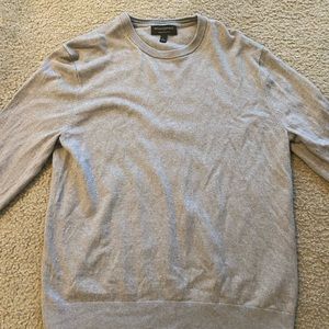 Banana Republic sweater. Size Large. Tan Color.